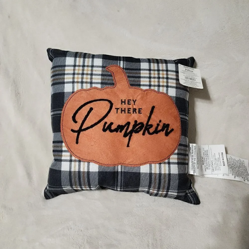Fall/harvest pumpkin decorative pillows set of 4